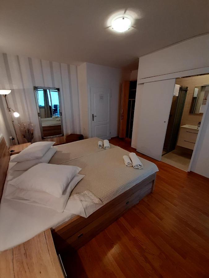 Apartments Adria Jadrija Eksteriør billede